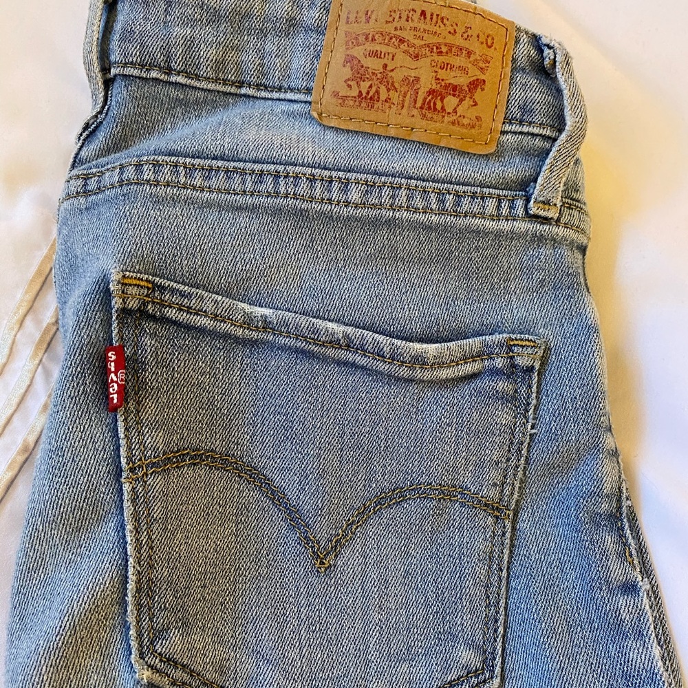 Levi’s 721 High Rise Skinny Jeans